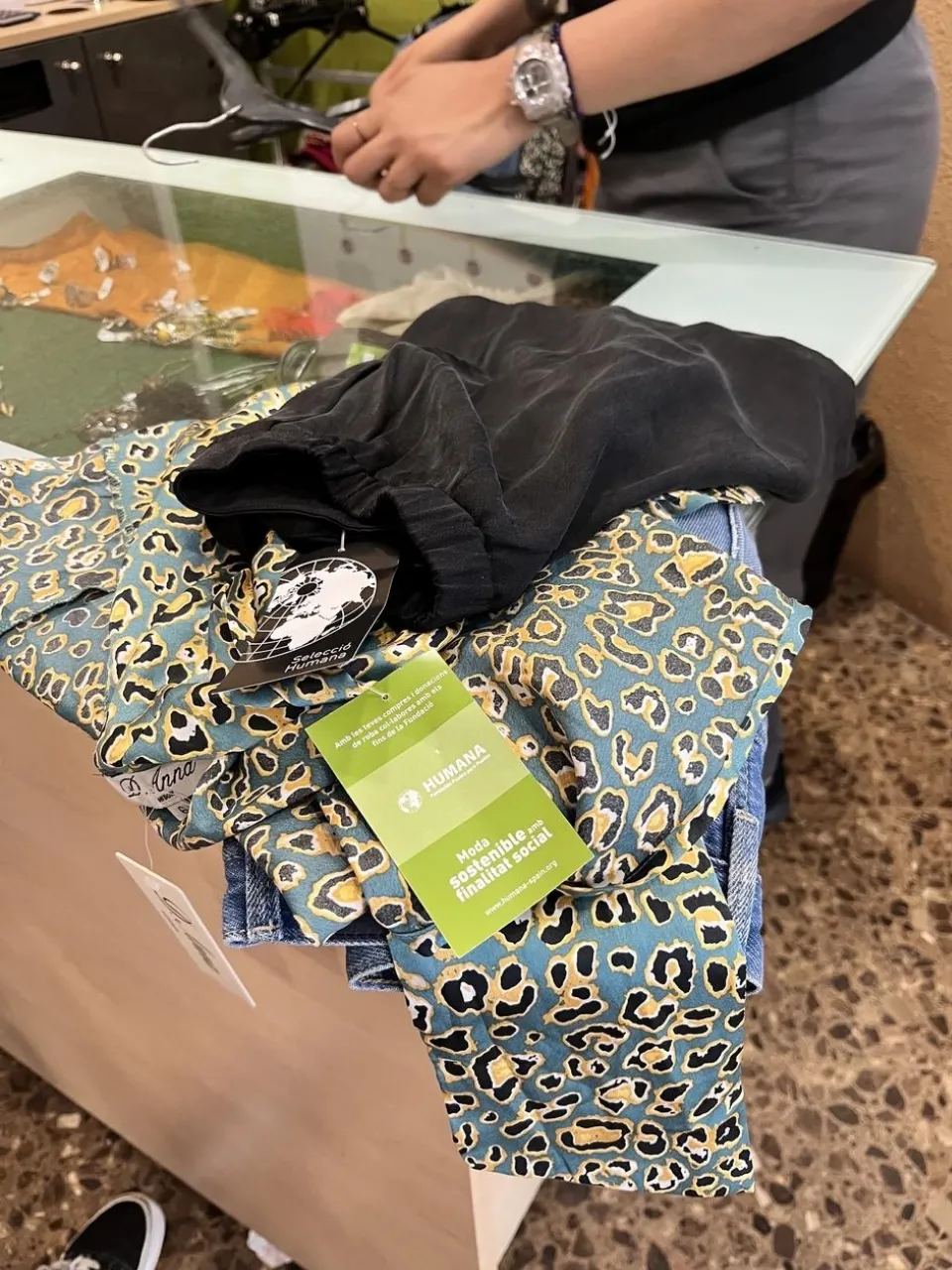 Compra un producto de segunda mano 4 Comunidad