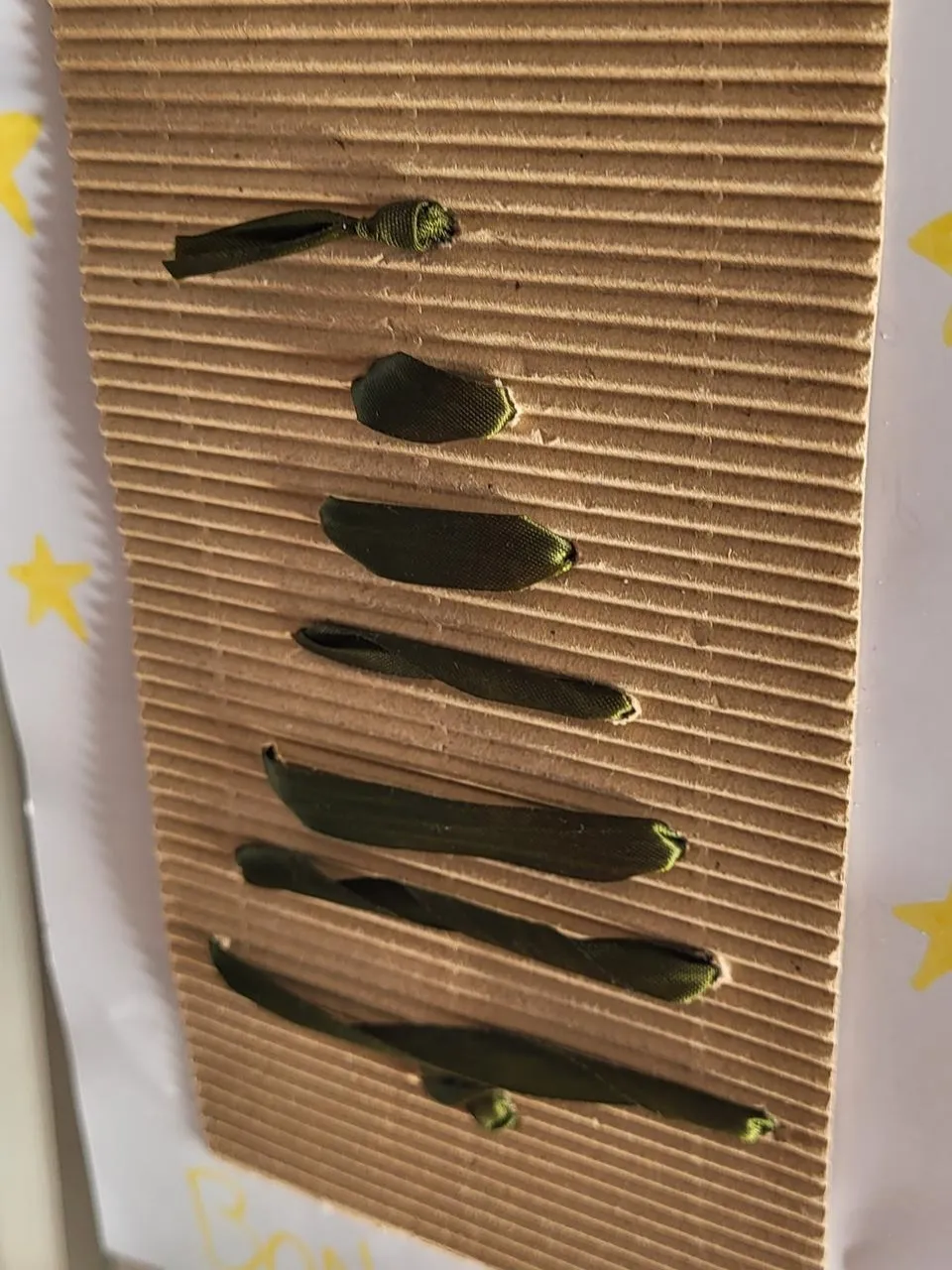 Haz una decoración para una celebración con elementos reciclados 4 Comunidad