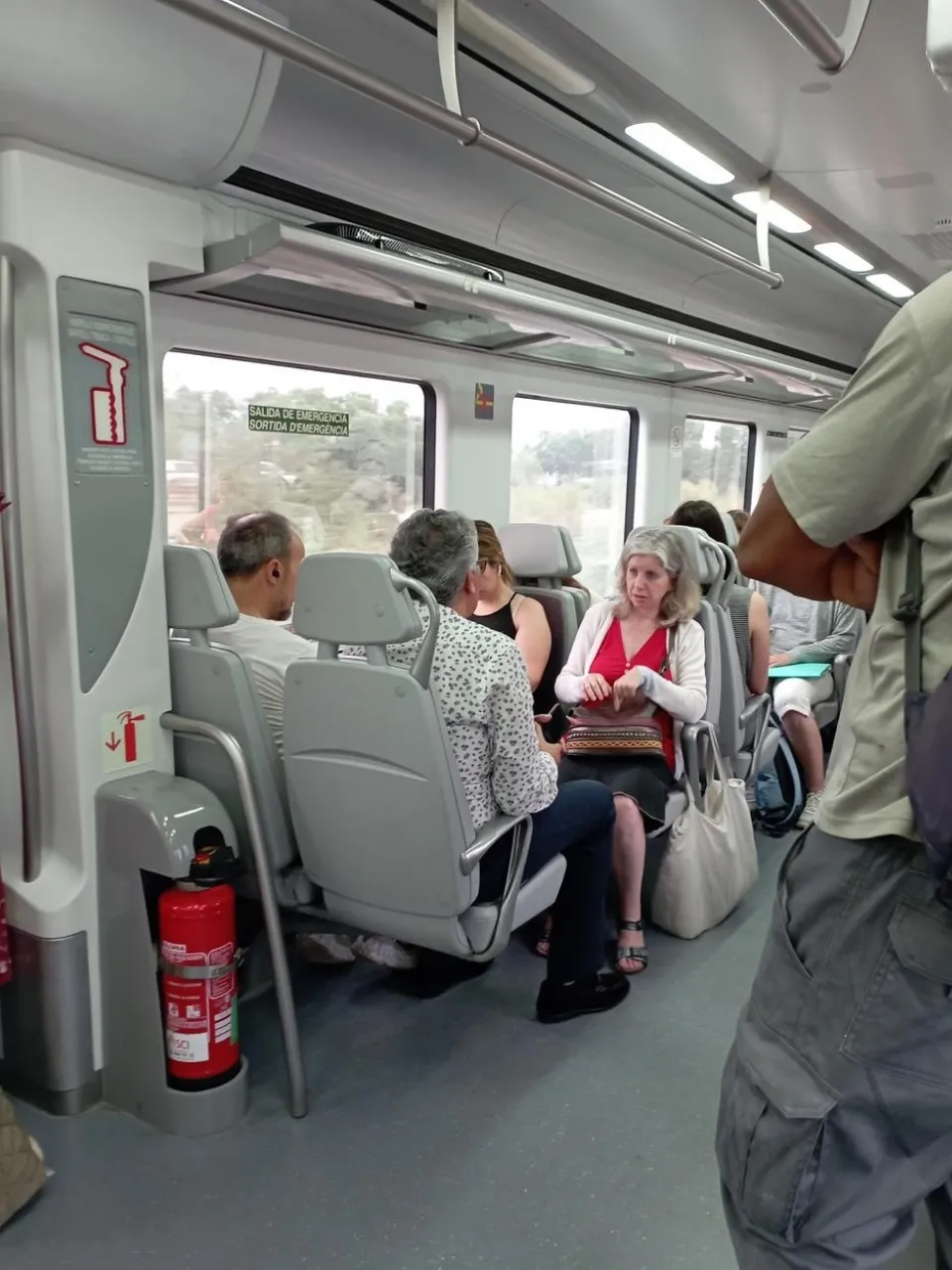 Ve al trabajo caminando, en bici o en transporte público si puedes 1 Comunidad